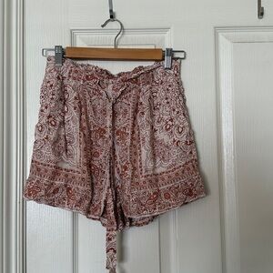 DR2 Women's High Waist Shorts - Red Paisley